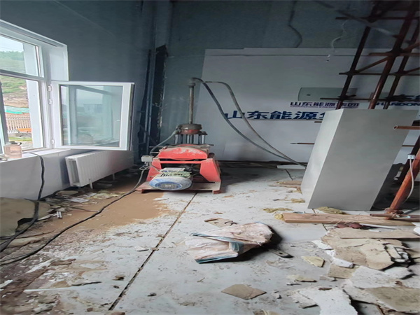 陇川地基基础下沉墙体裂缝加固注浆顶升施工